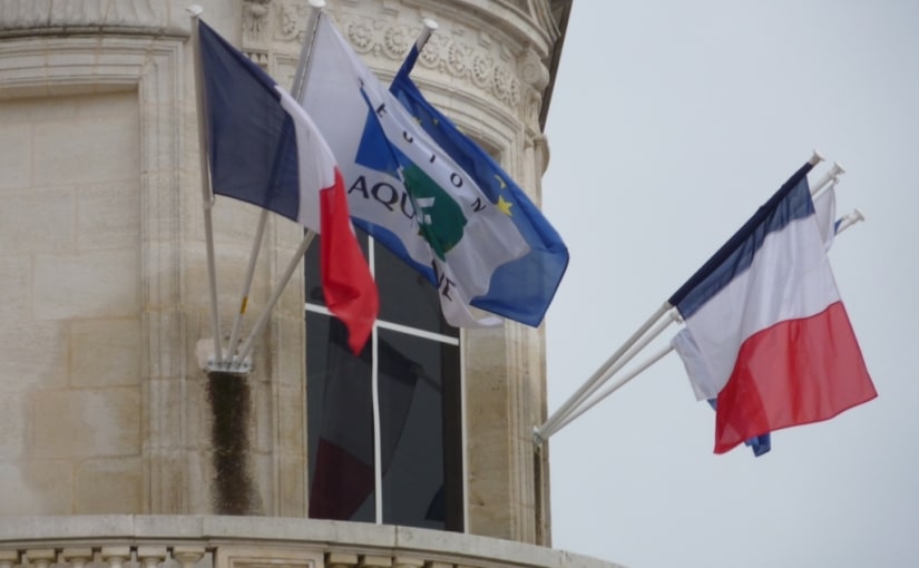 Le pavoisement des édifices publics Français