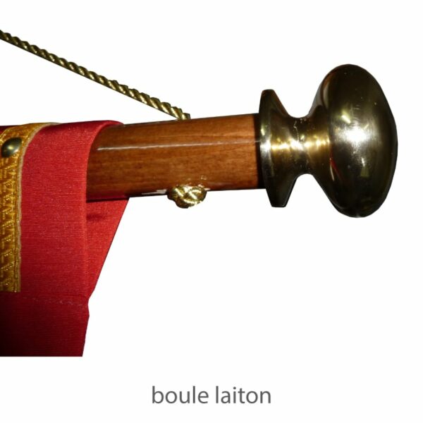 dejean-drapeaux-drapeau-finition-boule-laiton-banniere-brodee