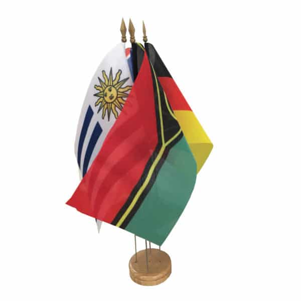 drapeau-de-table-pays-du-monde avec mini hampe et socle en bois