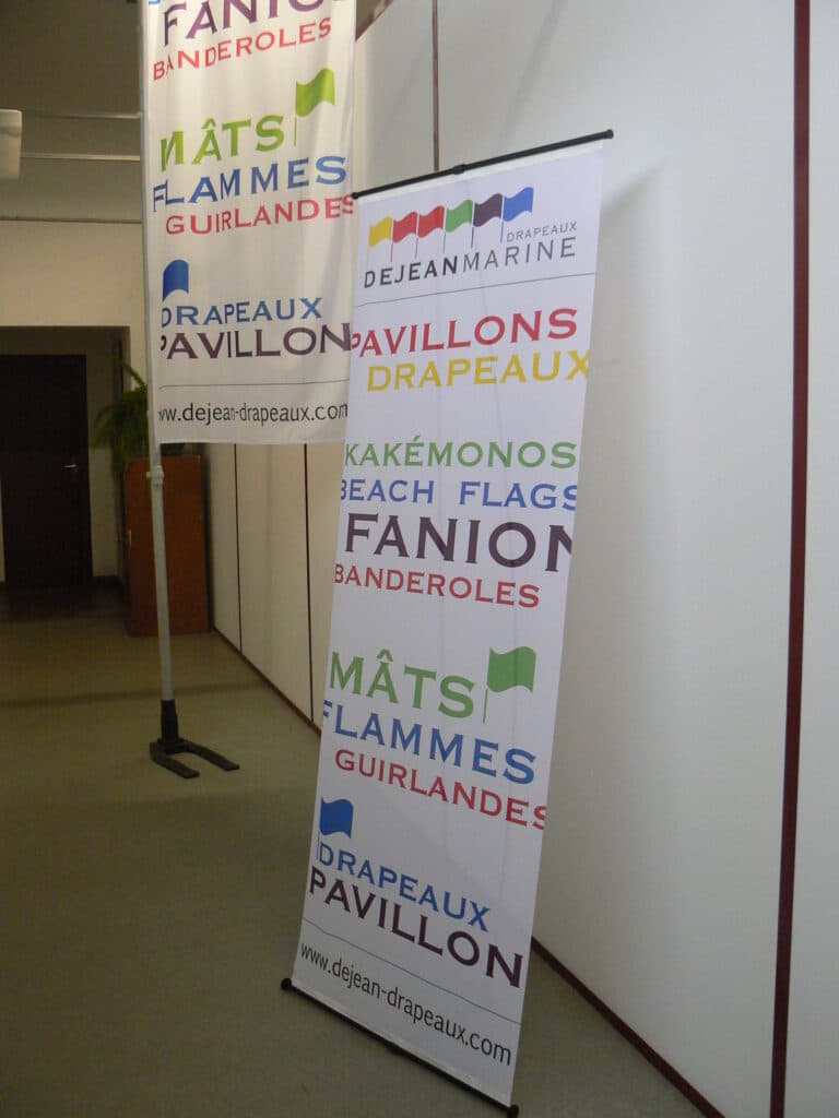 drapeaux-dejean-marine-les-avantages-des-drapeaux-et-des-supports-de-communication-personnalises