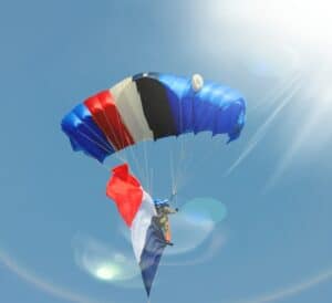 dejean-drapeaux-nos-realisations-drapeau-xxl-parachute